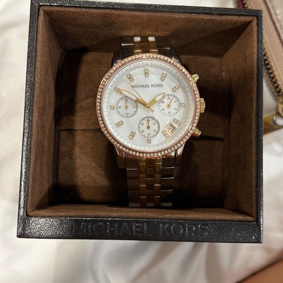 Michael kors watch - Picture 1 of 6